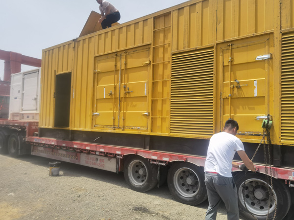 新城镇汽油发电机对供油装置的要求