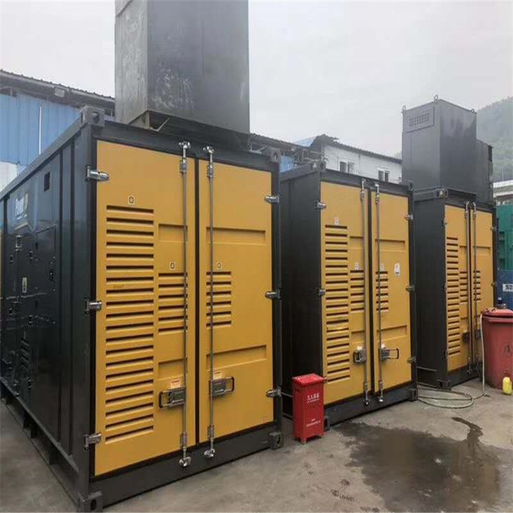 新城镇温度变化对不同类型欠压保护装置的可靠性影响有何差异？